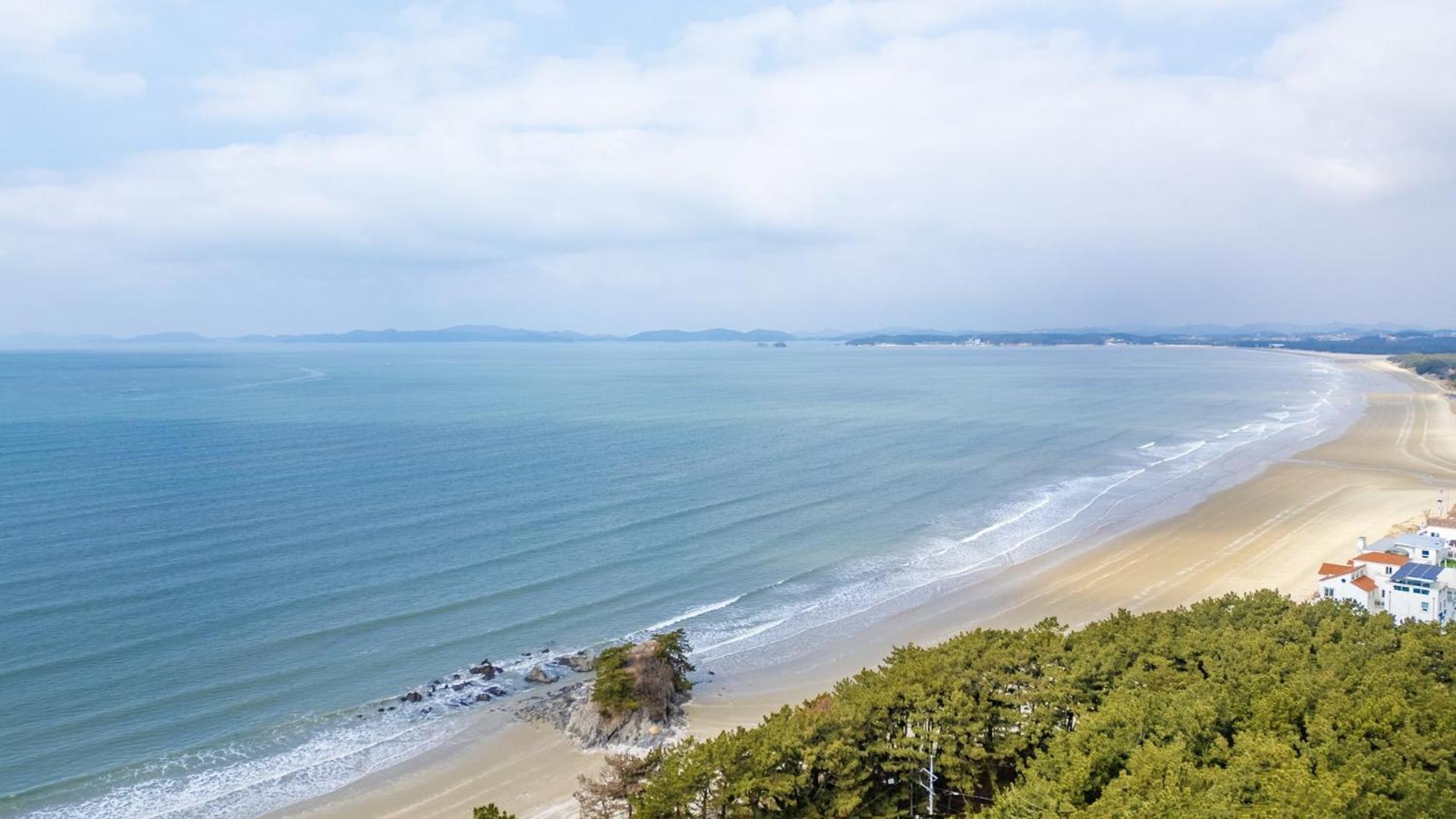 Taean Atirans Beach Pension Exterior photo